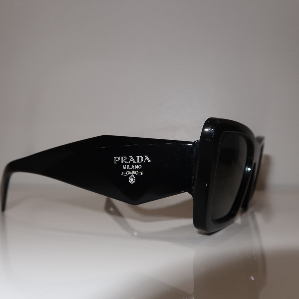 Prada Symbole sunglasses - Picture 11 of 13